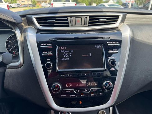 Used 2016 Nissan Murano S w/ Cargo Package AWD/4WD image 19