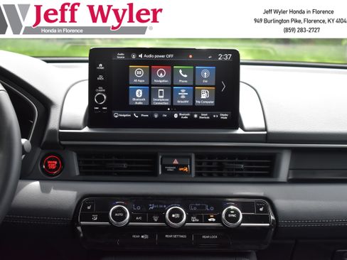 New 2025 Honda Pilot Touring image 18