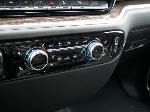New 2026 GMC Sierra 1500 Elevation AWD/4WD image 19