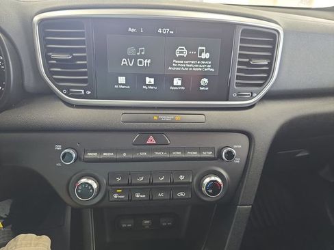 Used 2021 Kia Sportage LX image 15