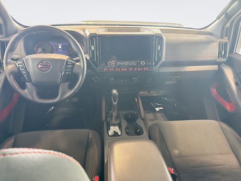 Used 2025 Nissan Frontier PRO-4X w/ Tow Package AWD/4WD image 14