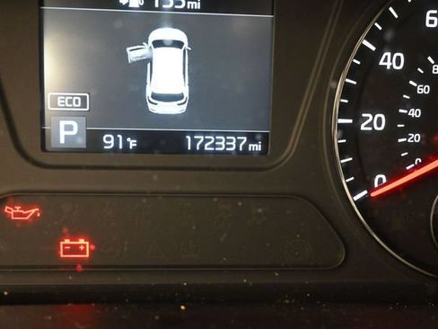 Used 2019 Kia Sorento L FWD image 17