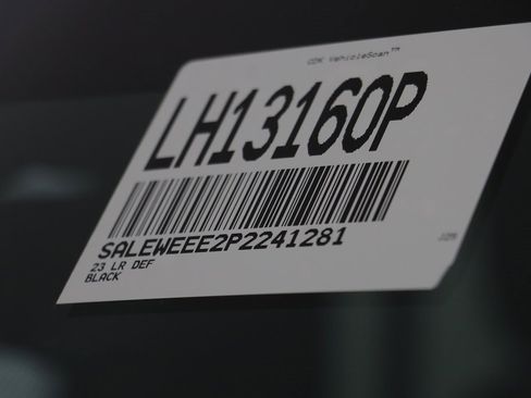 Used 2023 Land Rover Defender 110 V8 image 24