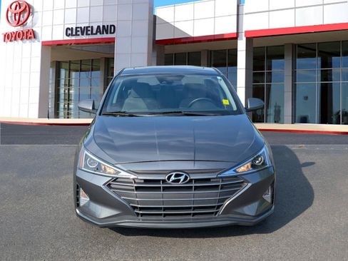 Used 2019 Hyundai Elantra Value Edition FWD image 3