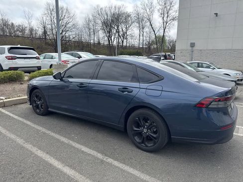 Used 2025 Honda Accord SE image 12