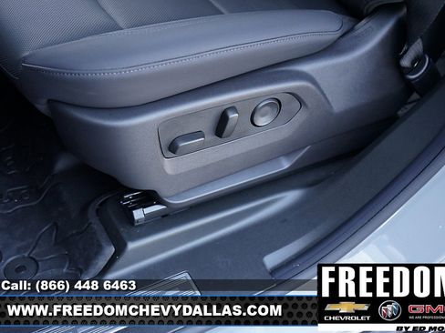 New 2025 GMC Hummer EV 3X image 38