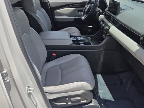 Certified 2025 Honda Pilot EX-L image 16