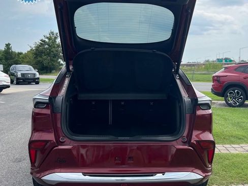 Certified 2024 Buick Envista Avenir FWD image 23