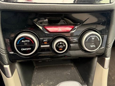 Used 2020 Subaru Forester Premium image 20