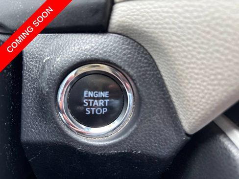 Used 2019 Toyota RAV4 XLE Premium w/ Carpet Mat Package FWD image 29