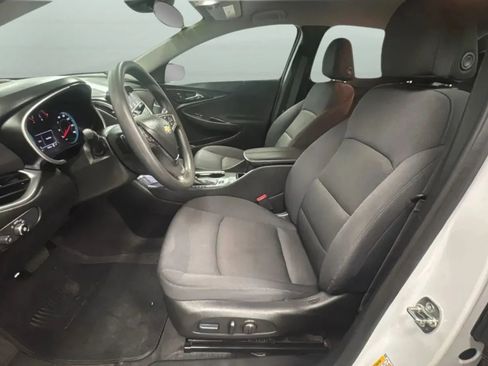 Used 2025 Chevrolet Malibu LT FWD image 22