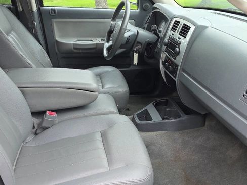Used 2006 Dodge Dakota Laramie w/ Trailer Tow Group AWD/4WD image 17