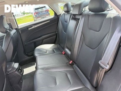 Used 2013 Ford Fusion Titanium FWD image 23