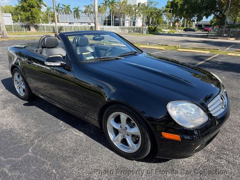 Used 2001 Mercedes-Benz SLK 320 image 2