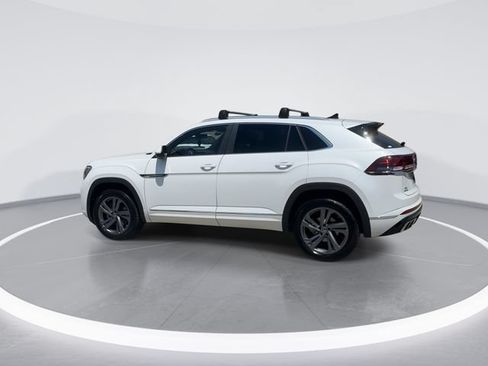 Used 2024 Volkswagen Atlas Cross Sport SEL R-Line AWD/4WD image 4