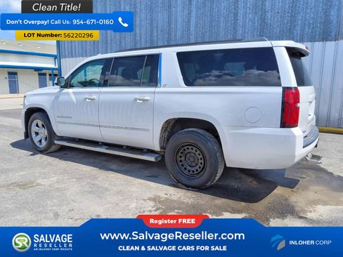 Used 2016 Chevrolet Suburban LT w/ LT Signature Package RWD image 3