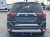 Used 2020 Mitsubishi Outlander SE image 4