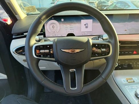 Used 2026 Genesis GV70 2.5T Select image 21