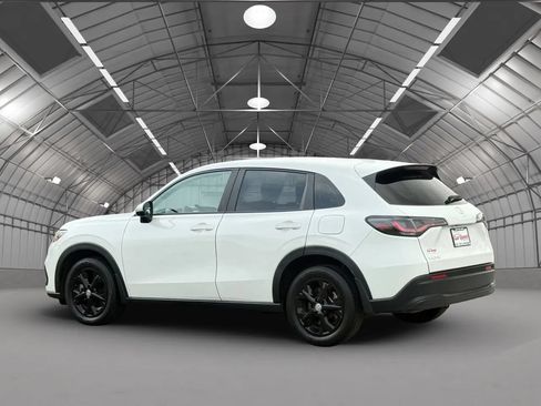 Used 2024 Honda HR-V LX image 5