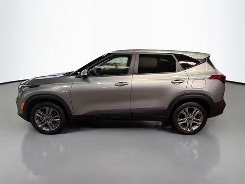 Used 2023 Kia Seltos LX image 6