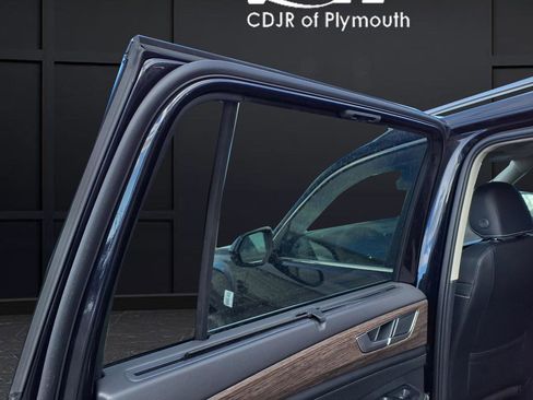 New 2026 Volkswagen Atlas SEL image 17