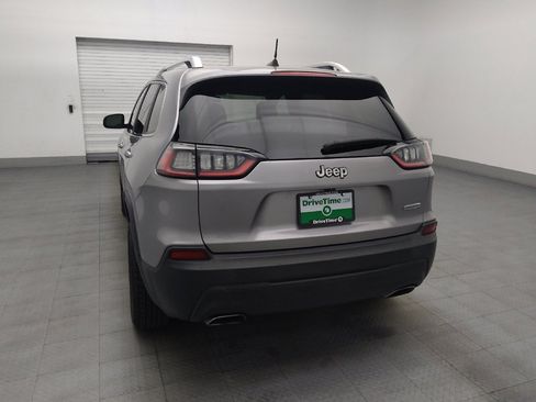 Used 2019 Jeep Cherokee Latitude Plus FWD image 6