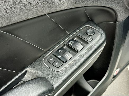 Used 2018 Dodge Charger R/T Scat Pack w/ Dynamics Package image 18