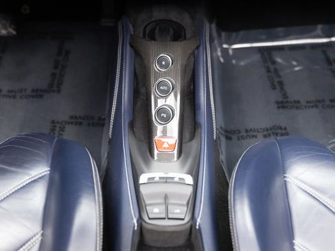 Used 2018 Ferrari 488 Spider image 94