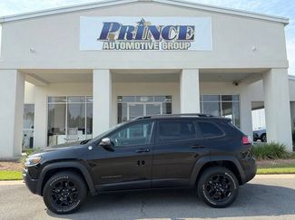Used 2020 Jeep Cherokee Trailhawk AWD/4WD video 1