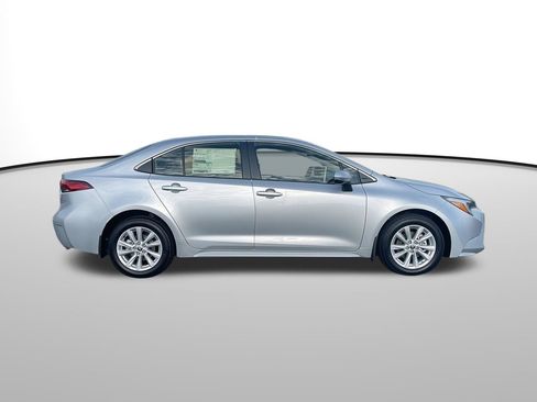 New 2025 Toyota Corolla LE image 2
