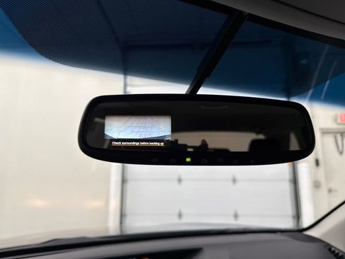 Used 2011 Subaru Outback 2.5i Premium image 18