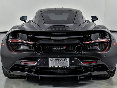 Used 2018 McLaren 720S image 12