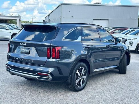 Used 2022 Kia Sorento S FWD image 27