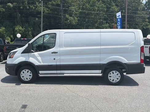 Certified 2025 Ford Transit 250 Low Roof w/ Exterior Upgrade Package RWD image 4