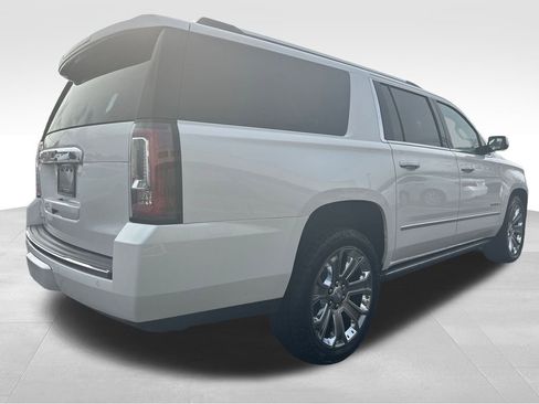 Used 2017 GMC Yukon XL Denali w/ Open Road Package image 5
