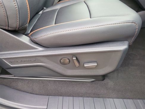 New 2026 Ford F250 Lariat w/ Black Appearance Package image 32