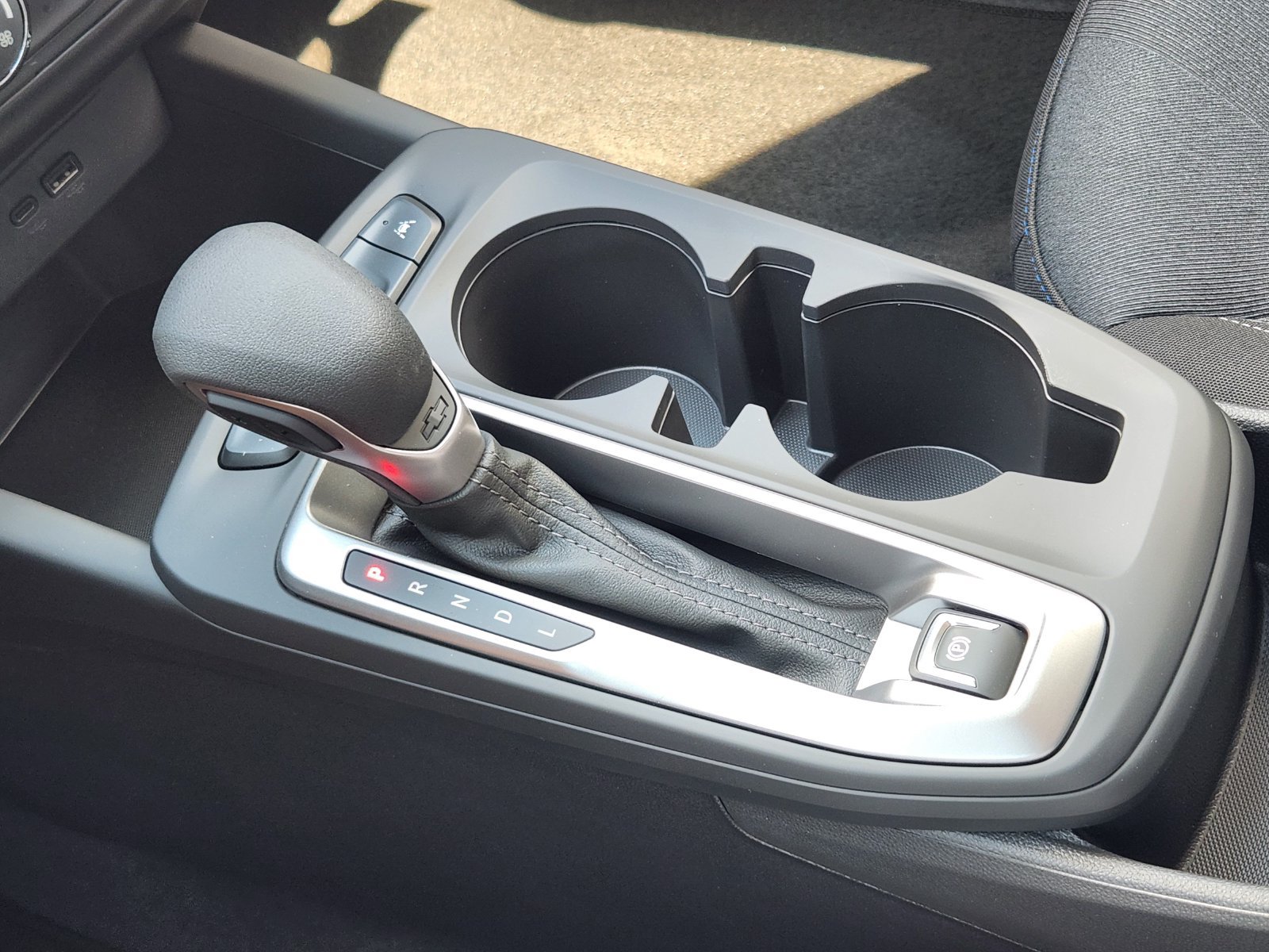 New 2026 Chevrolet Trax LS w/ LS Convenience Package FWD image 19
