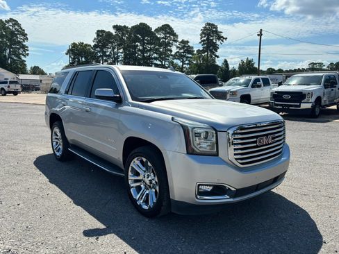 Used 2018 GMC Yukon SLT w/ Premium Edition AWD/4WD image 7