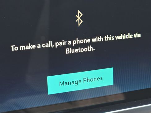 Used 2025 Chevrolet Silverado 1500 LT image 5