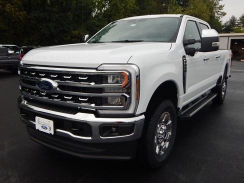 New 2026 Ford F250 Lariat w/ Chrome Package image 9