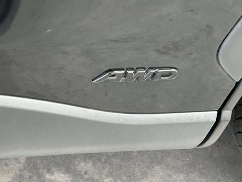 Used 2024 Toyota Corolla Cross AWD Hybrid w/ Moonroof Package image 10