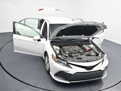 Used 2024 Toyota Camry LE FWD image 25