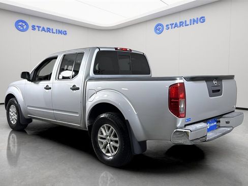 Used 2020 Nissan Frontier SV image 5