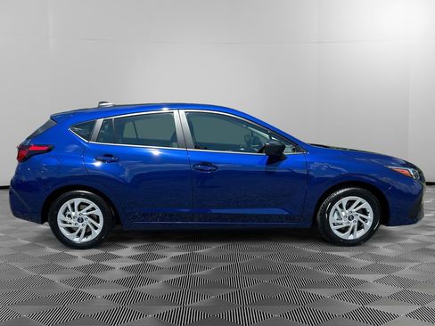 Certified 2025 Subaru Impreza 2.0i image 8