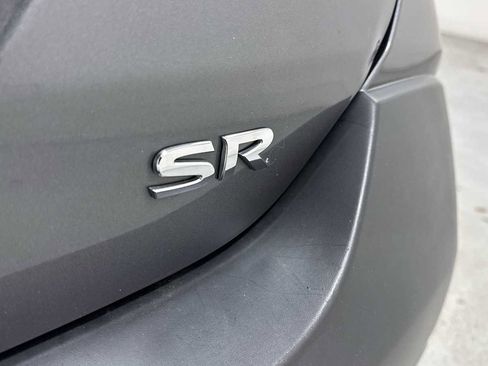 Used 2019 Nissan Kicks SR image 27