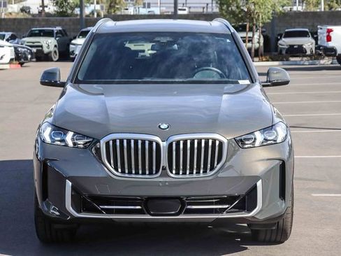 Used 2026 BMW X5 xDrive40i AWD/4WD image 2