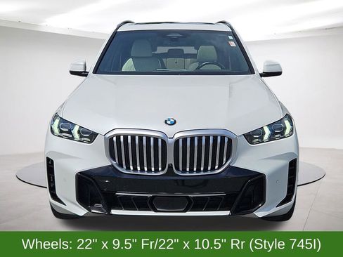 Used 2025 BMW X5 xDrive40i w/ M Sport Package AWD/4WD image 2