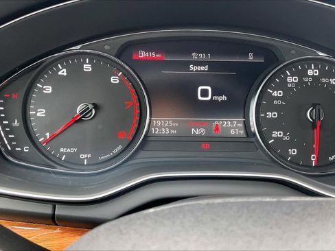 Used 2023 Audi Q5 2.0T Premium w/ Convenience Package image 23