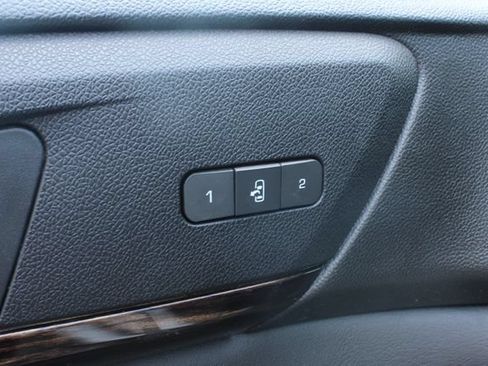 Used 2016 GMC Acadia Denali AWD/4WD image 12
