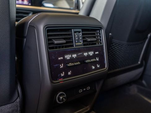 New 2026 Porsche Cayenne S image 27